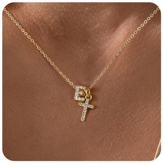 European And American Zircon Inlaid 26 Letter Necklace With Diamonds