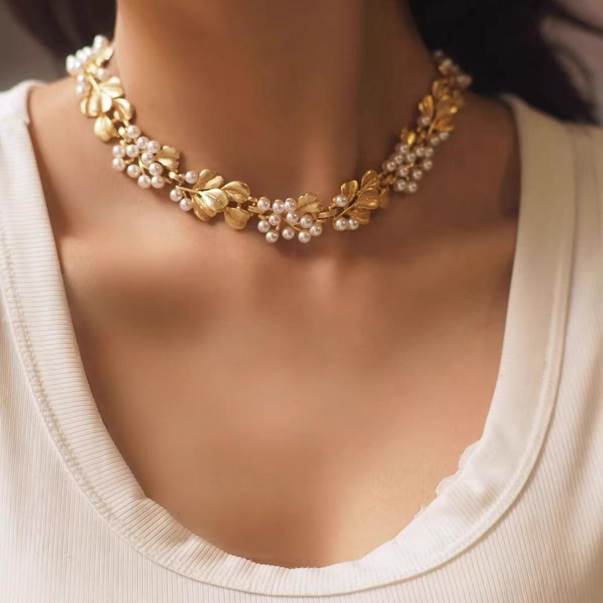 Mid-ancient Necklace Ginkgo Leaf Pearl Vintage Brushed Frosted