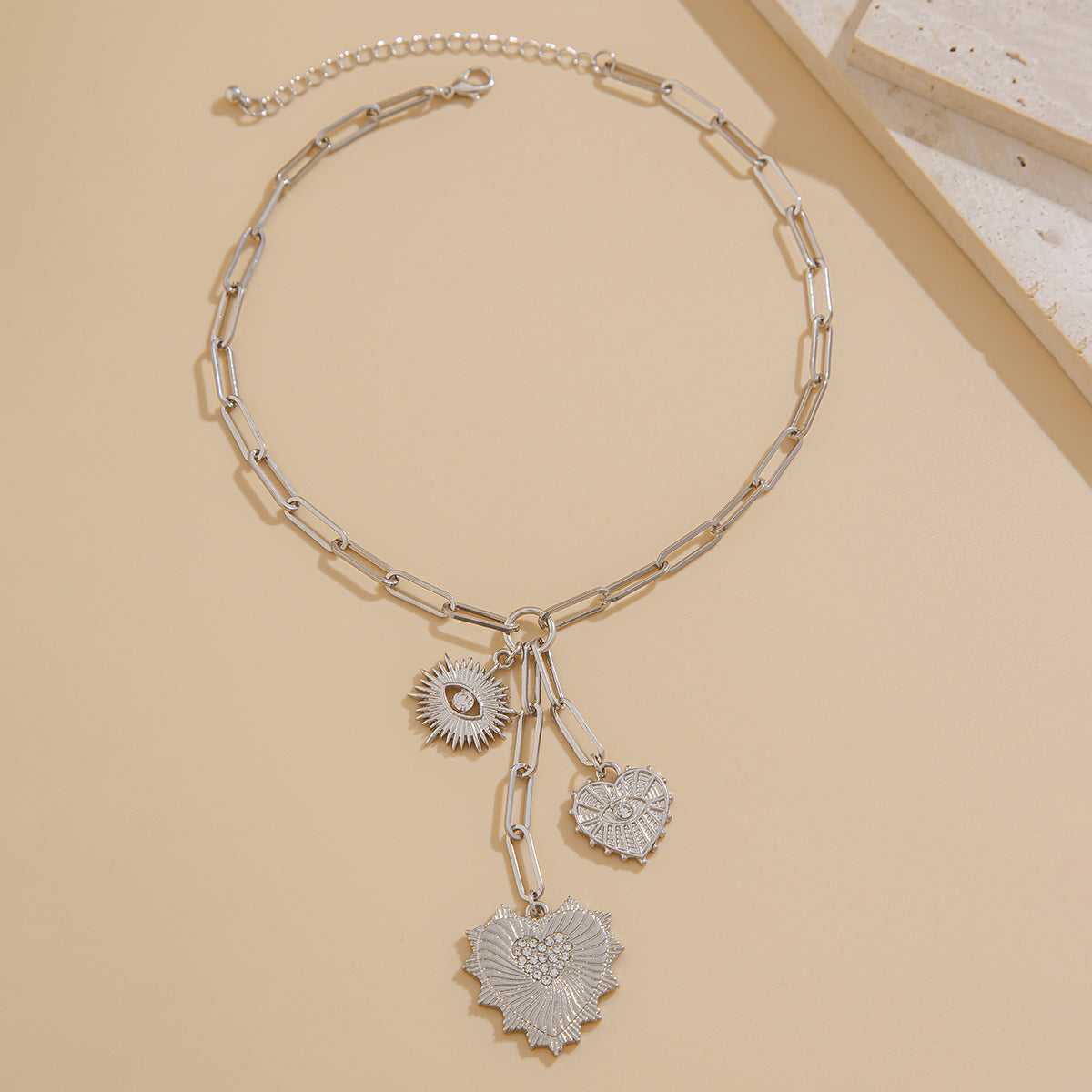 Cold Wind Heart-shaped Alloy Pendant Clavicle Chain