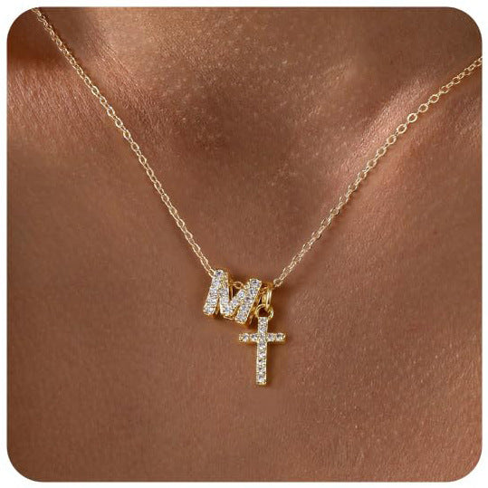 European And American Zircon Inlaid 26 Letter Necklace With Diamonds