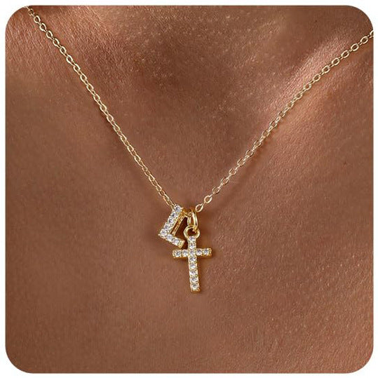 European And American Zircon Inlaid 26 Letter Necklace With Diamonds